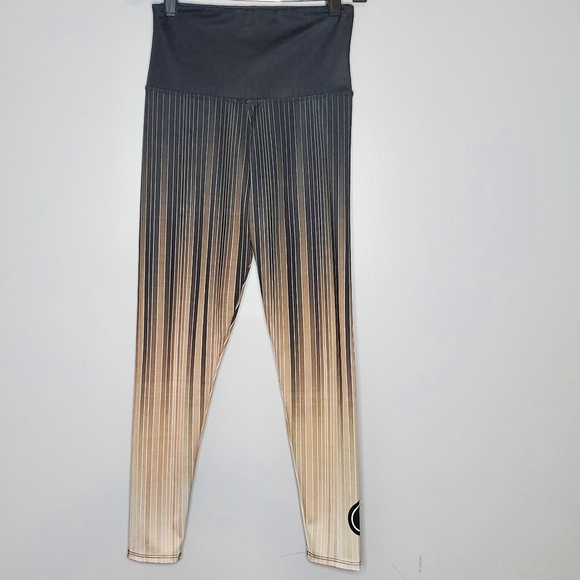 Onzie Pants - Onzie flow pure barre leggings ombre black gold tan white size small medium‎